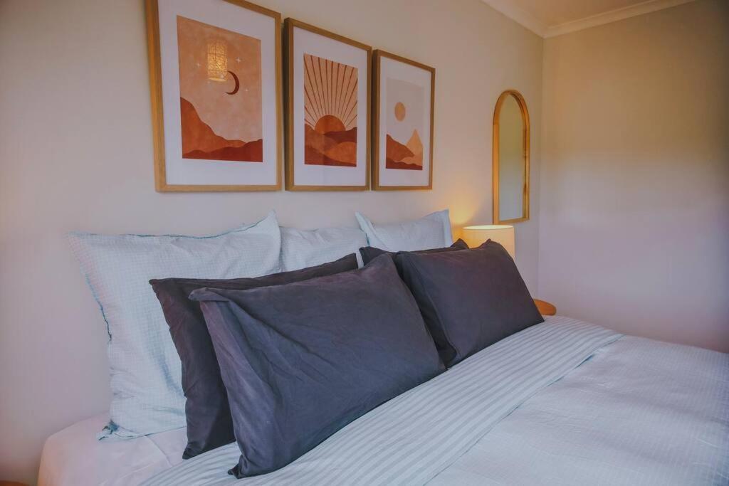 The Hangout King Beds Hammock Chairs With A View Port Campbell Bagian luar foto